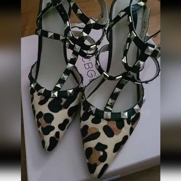 BCBGeneration Darron Leopard Pump - Picture 3 of 4